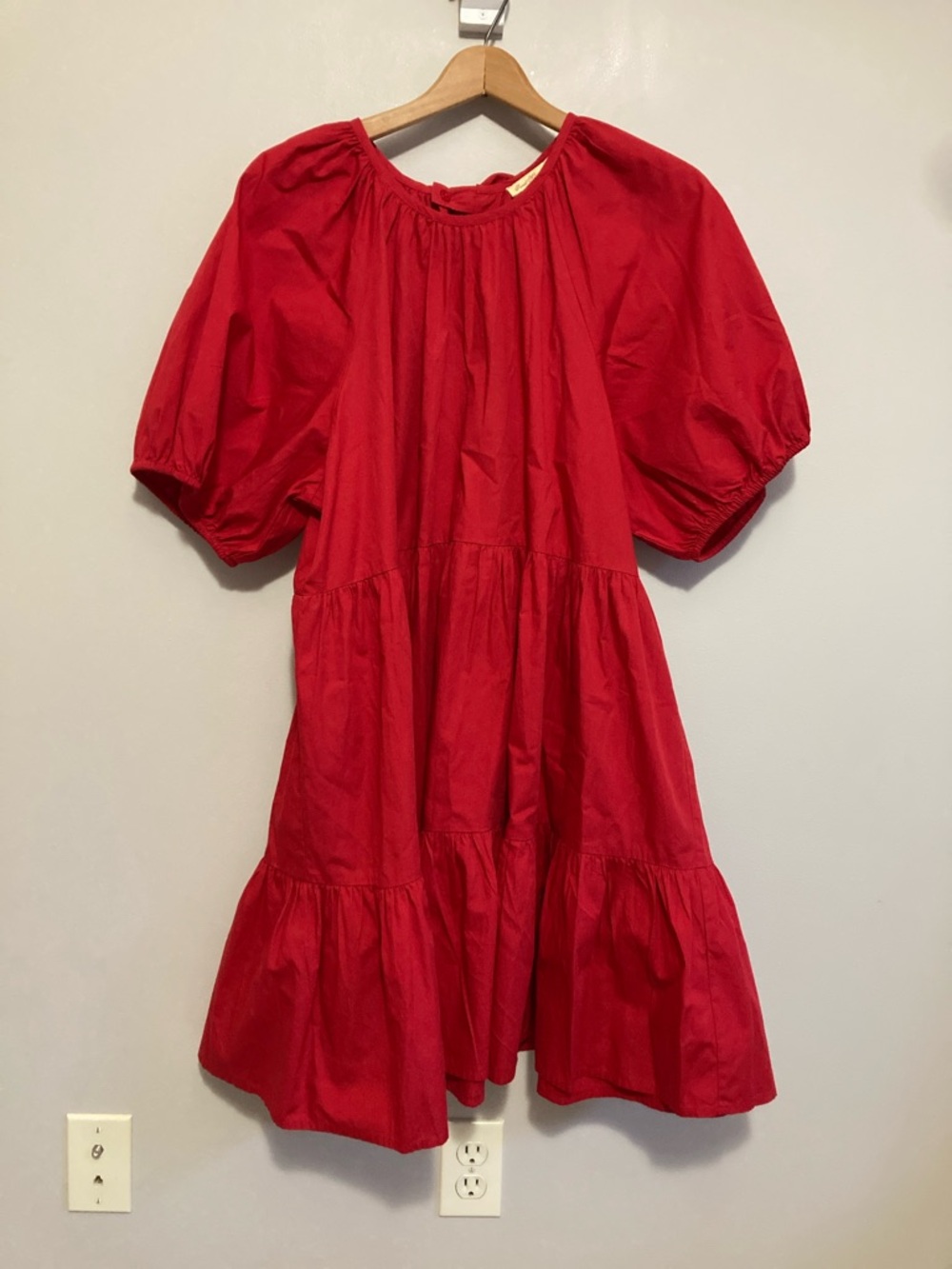 Sweet Magnolia Red Puff-Sleeve Tiered Dress with Bows in back, size XL - Picture 2 of 9
